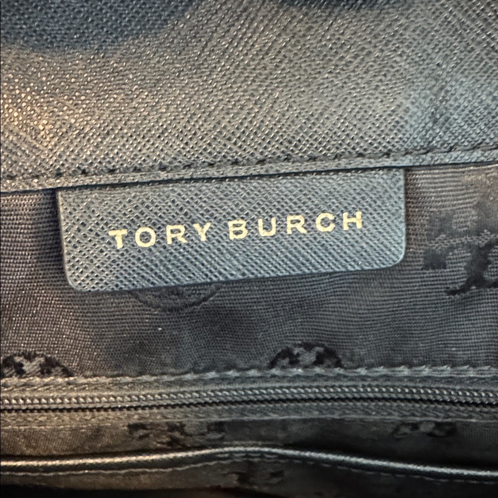 Tory Burch York Buckle Tote - Picture 5 of 10